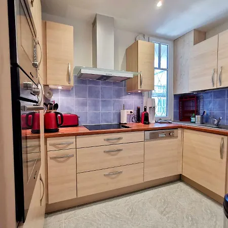 Appartement Palais Azur *